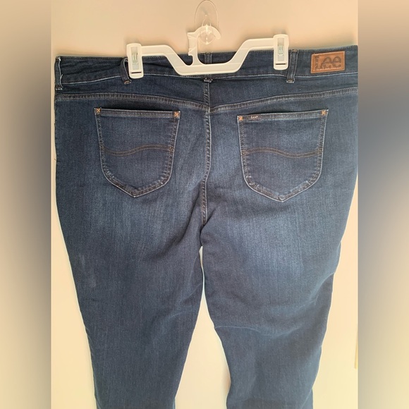 Womens Lee Blue Plus Regular Fit Straight Leg Mid Rise Dark Wash Jeans 24 W Med - Picture 6 of 10